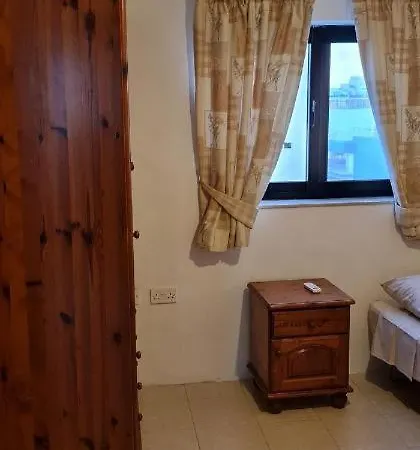 Amazing Flat At Next To *